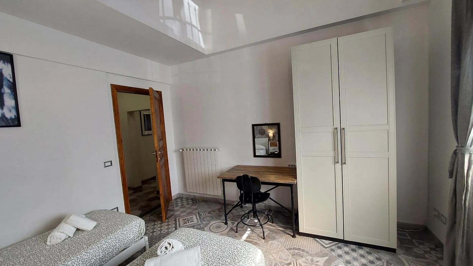 Veracini Apartment Florencja 0*,
